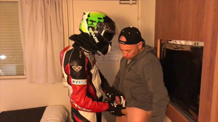Gaybareback: Scopata da un dritto in moto in hotel