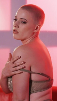 Fabulous babe with short hair is masturbating