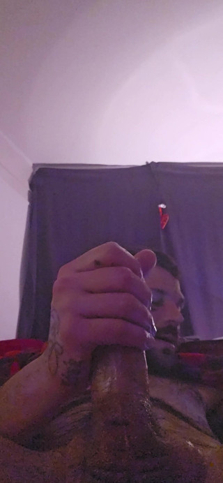 By the way bear: Şişman yarağımı sıvazlıyorum