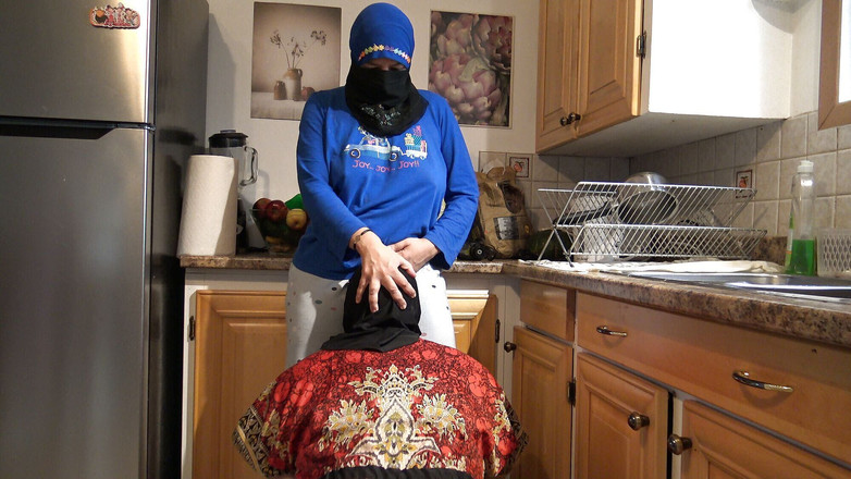 Souzan Halabi: La moglie araba amatoriale marocchina tradisce con lesbiche egiziane