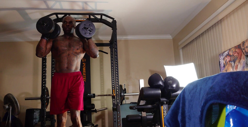 Hallelujah Johnson: 阻力训练锻炼不断变化的综合训练方法提供了一个系统