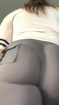Yoga Pants Treadmill Walking