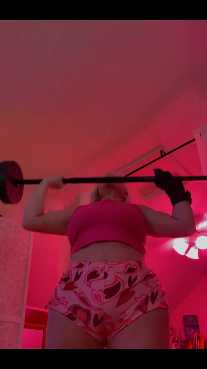 PaintedRose: Tillen om spier op te bouwen, blijf vooruitgaan.