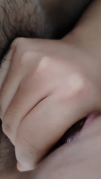 继母采用吮吸邻居的鸡巴