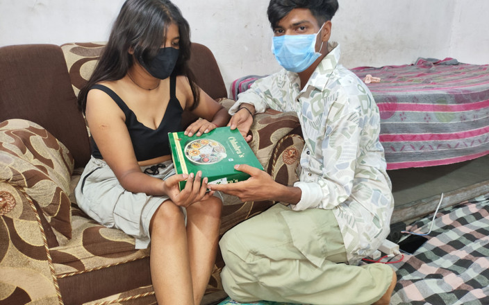 Indian Teen Girl's: Bir kız pizza sipariş etti ben kurye oldum ve onu...