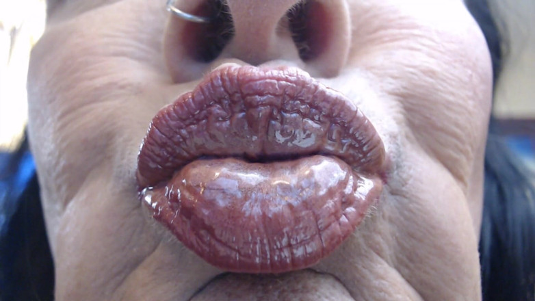 Abby Anna: Hůlka zlatá lesklá super pucker zblízka