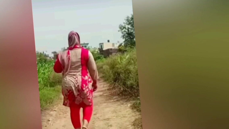 Abida pavreen: Bhabhi fa un pompino caldo sesso pakistano
