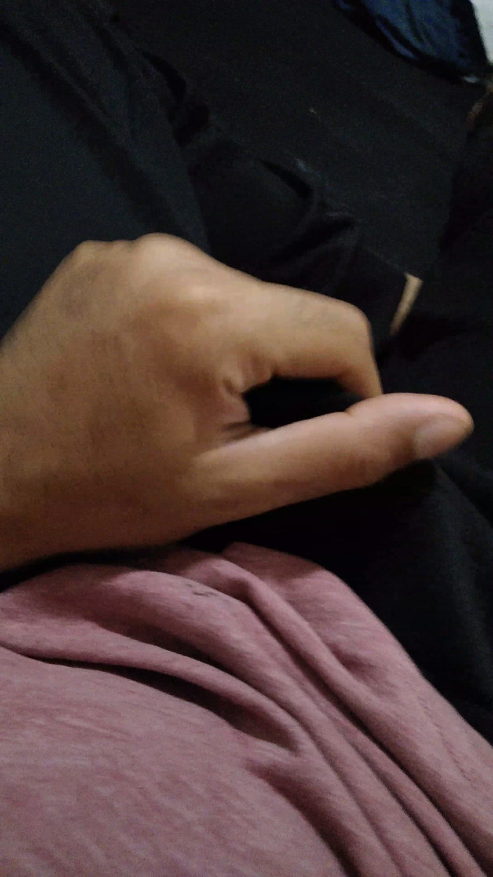 AlexAlejandro13: 挑逗性的触碰