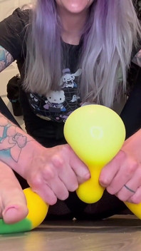 Stretchy Banana Squish Size 26 Feet