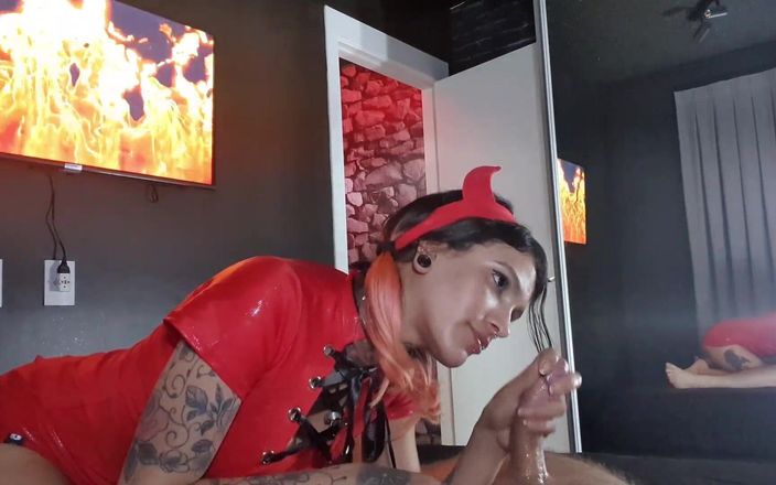 QweenSG: 饥渴的succubus拜访人类并吮吸他所有的精力