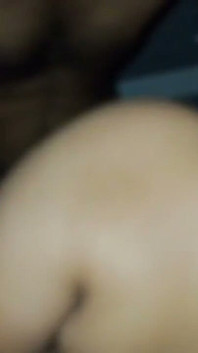 Il mio amico ha reso felice mia moglie scopandola