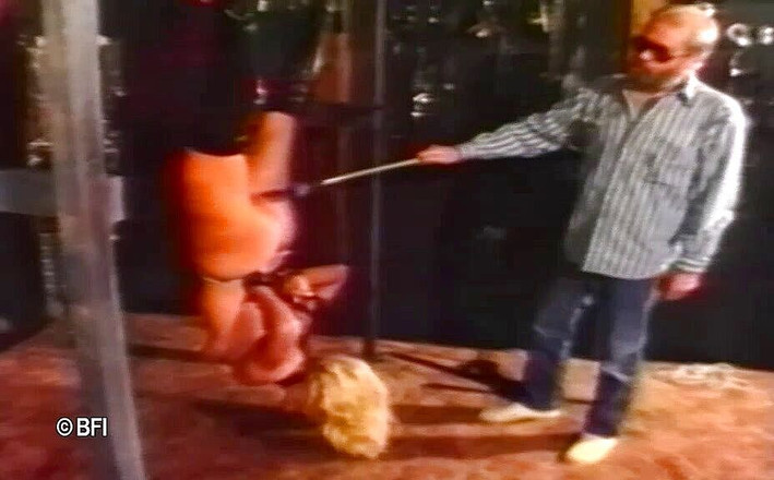 Slave Seks: 私は従います