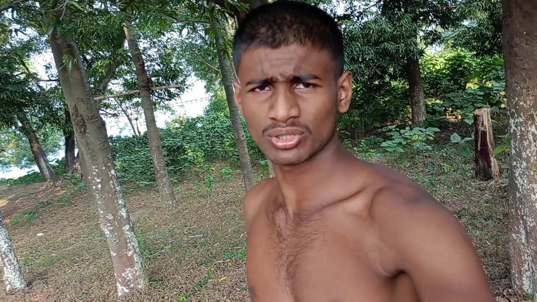 LinearOrnament35: Kuatkan Glutes Anda Dengan Senaman Panjang