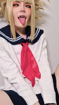 Predator Himiko Toga Is in Search of Prey, but No One Minds if the Prey Comes to Her