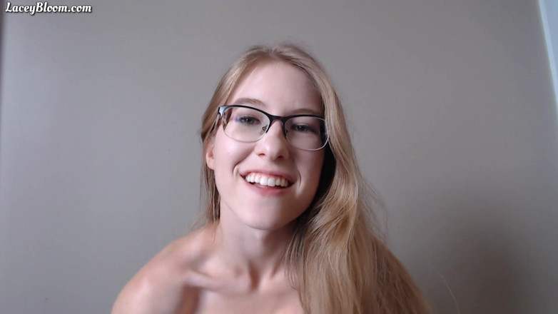 Lacey Bloom: अजनबी बड़ा काला हिलाने के निर्देश और स्तन चाटना 7:22