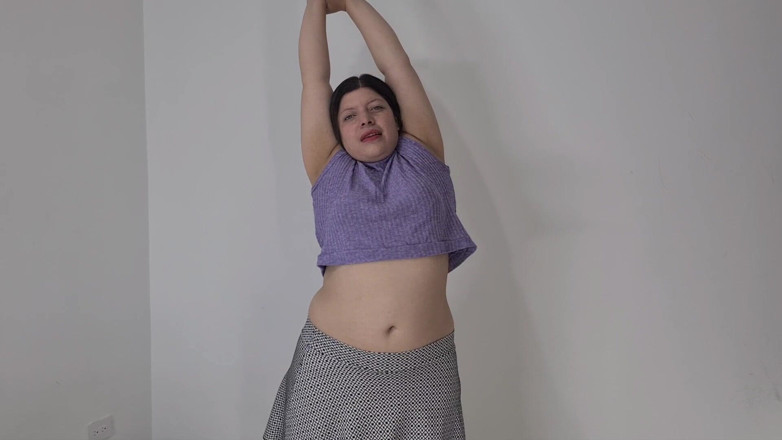 Alice H: Stretching övningar och kamma mitt hår