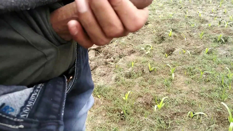 Desimast7: Indická masturbace při venkovním honění sexu