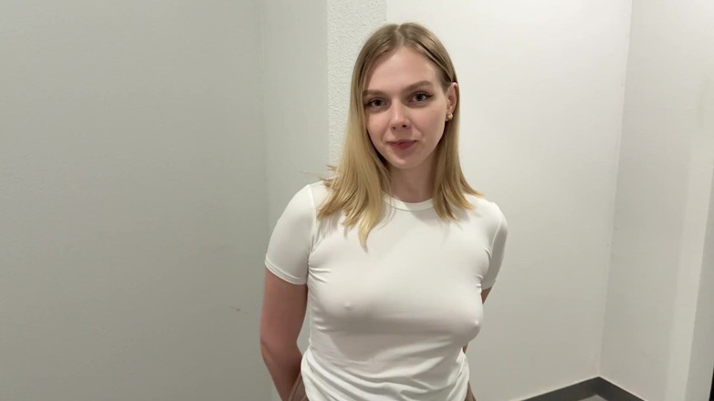Arisha Mills: My New Upstairs Neighbor Turned Out to Be a Whore...