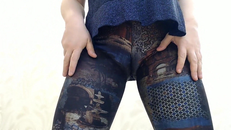 Dream Factory: Camel toe in new leggings