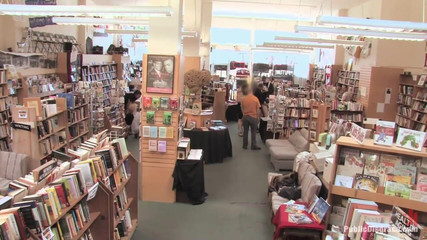 Public Disgrace by Kink: Con giun sách tóc đỏ bị làm nhục và đụ trong một...