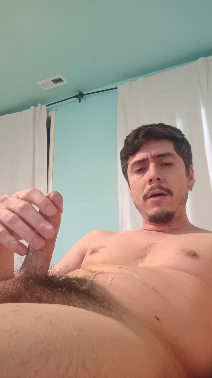 Tabasco Jake: Handsome Man Cums and Devours Thick Cumshot