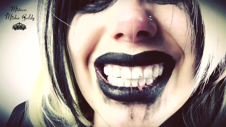 Goddess Misha Goldy: ¡Succubus te comerá después de follar!