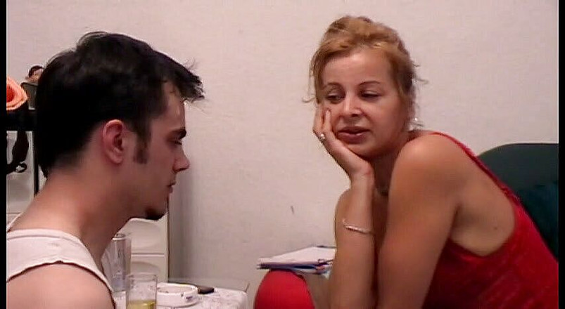 Femdom Austria: 리치는 땅에 간다