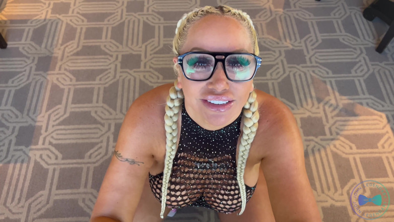 John Legendary: Tetona culona puta Uptown Jenny obtiene coño cubierto de bbc