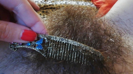 Cuteblonde666: Hairy pussy fetish brushing the bush