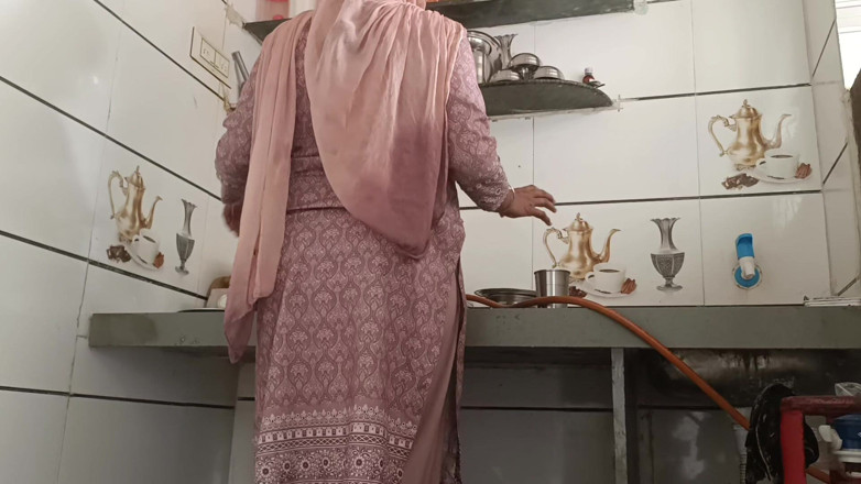 Bhabhi UP: Fun with Bhabhi Ji in the Kitchen