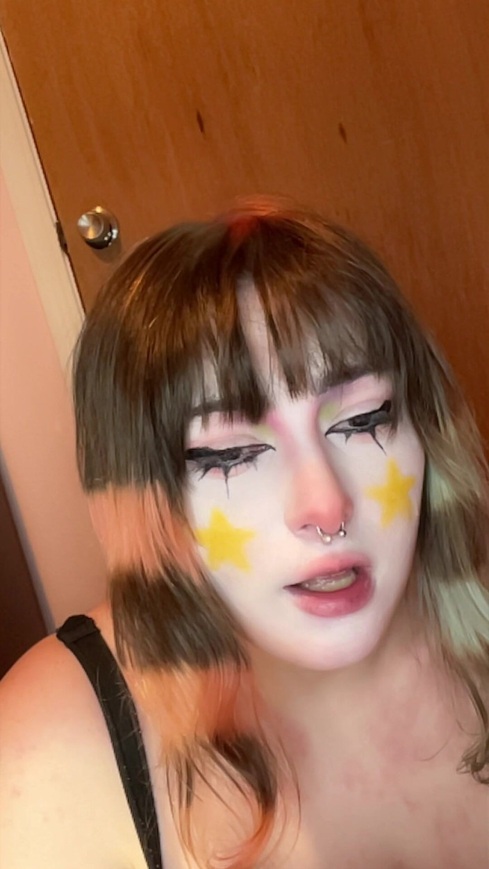 Mushroombitchx: Оргазм на лице галактики