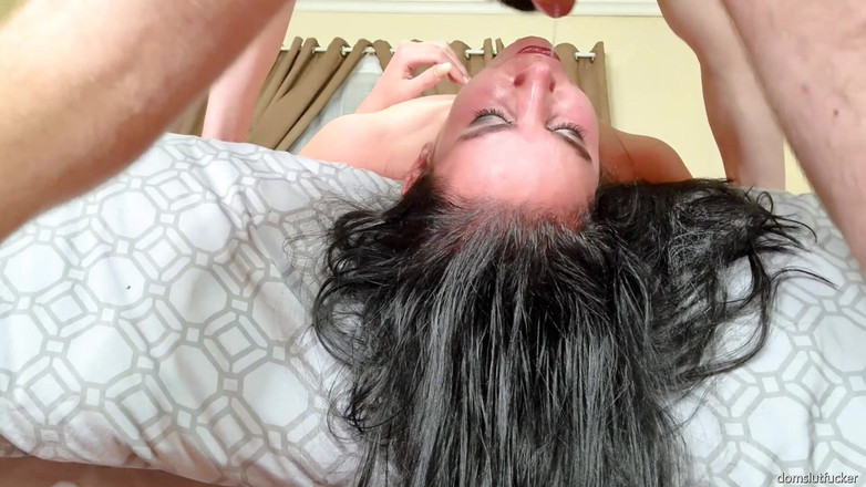 domslutfucker: 하드코어 시오후키 딥쓰롯 얼굴 섹스 개그 실행