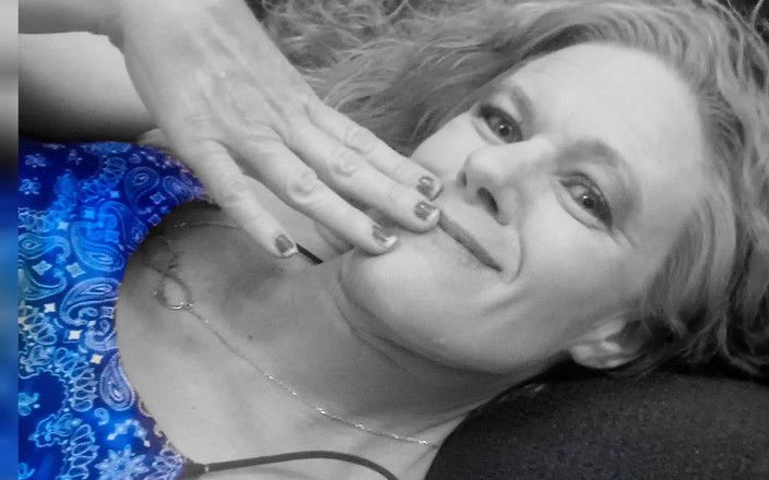 Bombstick and Trouble: Bapak kos ngasih rating kontol sama penyewanya