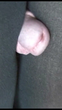 Footjob nilon kucing hitam