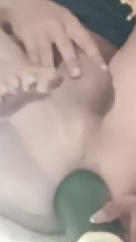 前日にアナルセックス、そしてビーチでの一日。