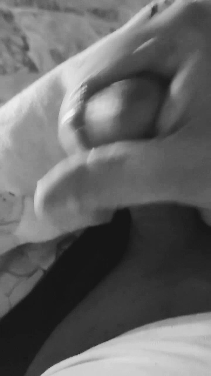 BB inneuhier: Oglądanie porno, podniecenie