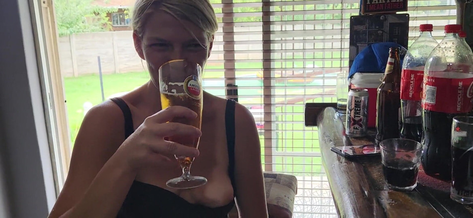 Sparowdox: Mijn stiefmoeder neuken in haar bikini pov