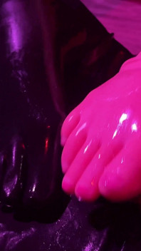 Rubber & Ava Fetishart Dają Perv lateks footjob część 2