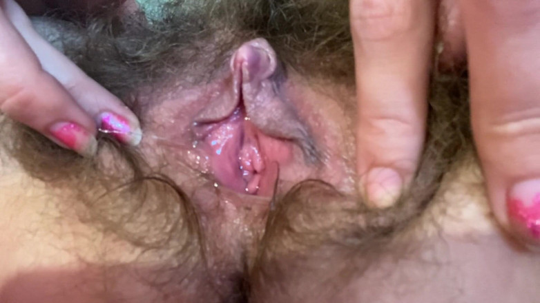 Cuteblonde666: Closeup hairy pussy big clit orgasm