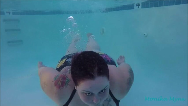 BBW Pleasures: SSBBW Body swimming (underwater view)