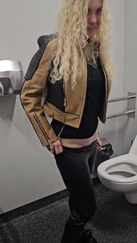 Public Toilet Piss Explosion