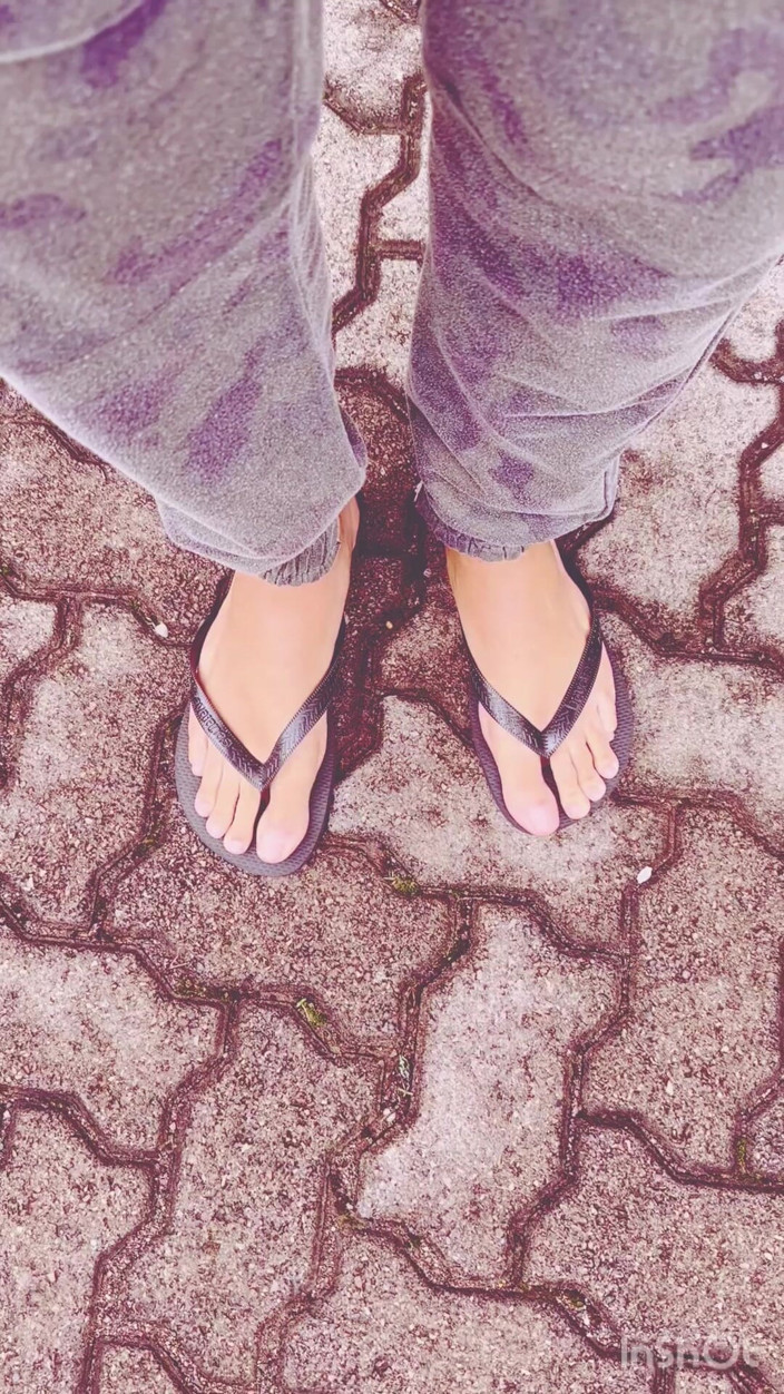 Boy feet: Uncut Dick and Cheese and Soft Boy Feet