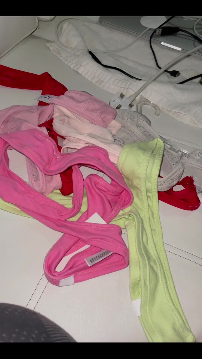 Anastasia Lux: Chú ý nếu bạn muốn 1 gửi cho tôi một mẹo và...