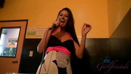 ATK Girlfriends: Nikki Daniels ile sanal randevu bölüm 1