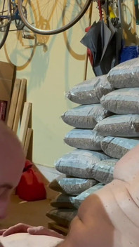 Ayah jago banget nyepong kontol dan merokok.
