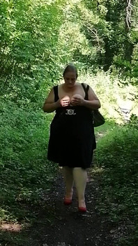 森の中のアウトドア