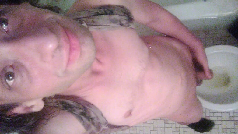 LilTaste: Horny Transgirl Pissing Standing up in Full View
