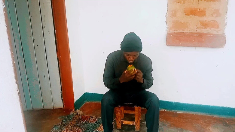 Romantic xxx: Ara sıra yiyorum