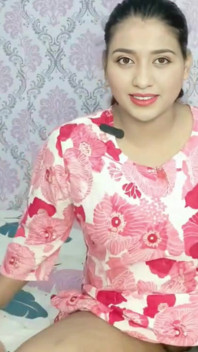Adik tiri seluar dalam hilang, abang tiri mencari dan sebagai balasan dikongkek