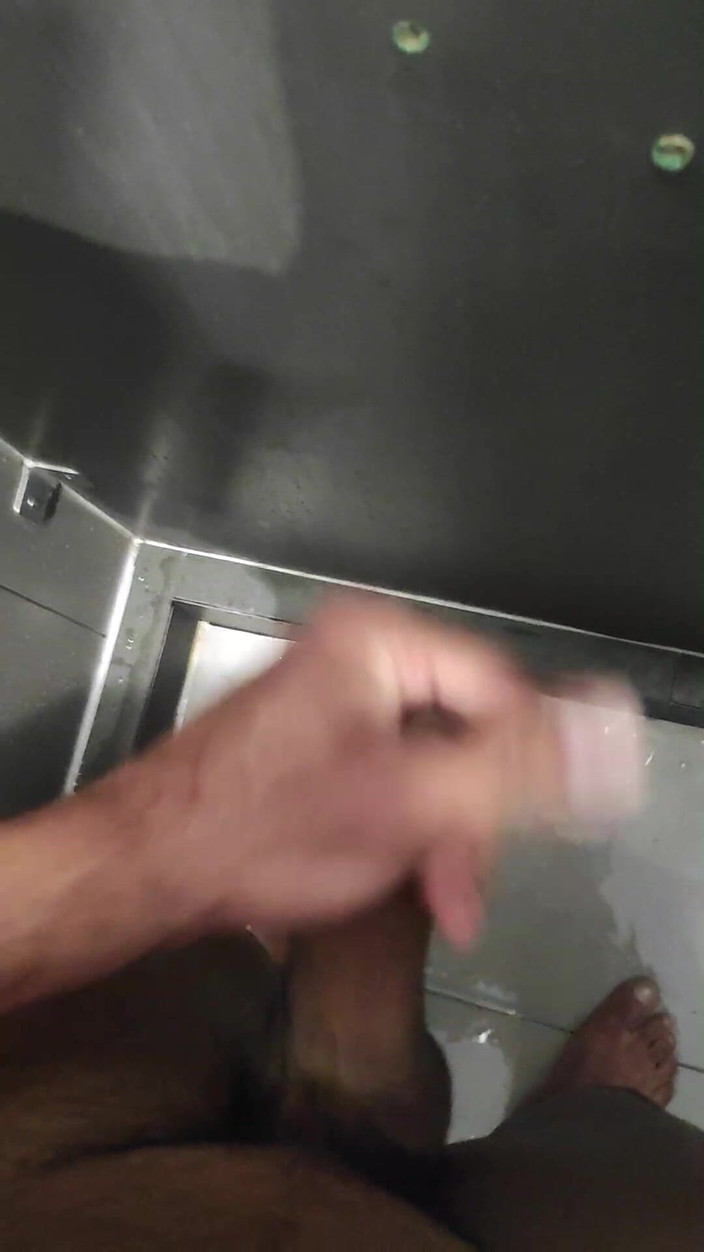 trebol_Jess: Latin kuk pissar och runkar av